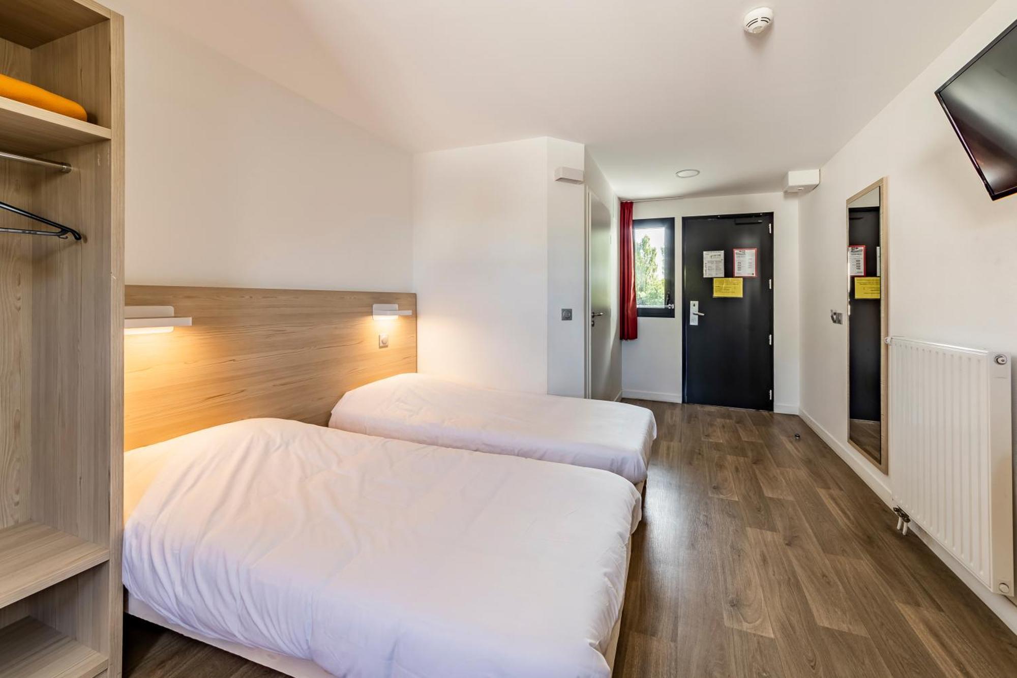 Hotel Du Parc - Chantepie Eksteriør bilde